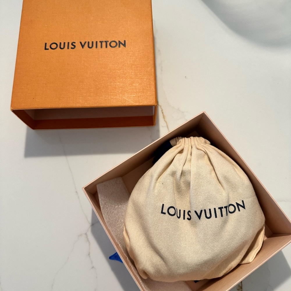 LV BELT - Picture 3 of 9